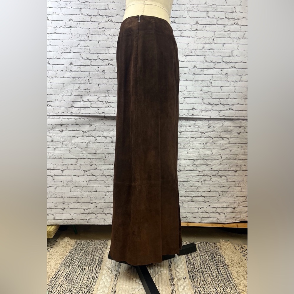 Lord & Taylor | Chocolate 100% Leather Suede Skirt size 8 - Picture 2 of 5